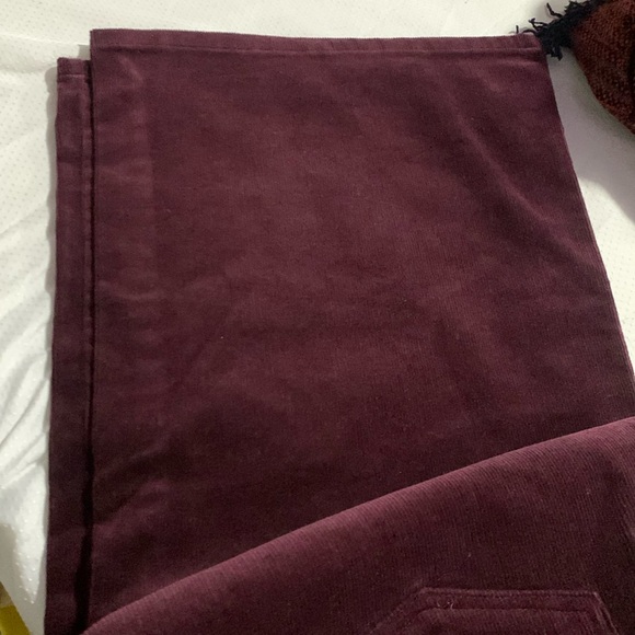 St. John’s Bay corduroys - Picture 4 of 4